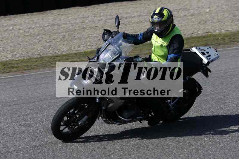 /01 02.04.2026 MAZ ADR/Gruppe gelb Gruppe gruen/Instruktoren